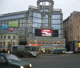 The unique concave LED screen for Regent Hall in St. Petersburg